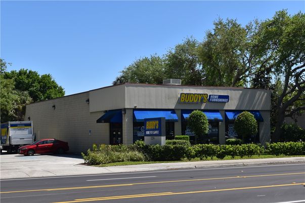 Exterior, Facade, None