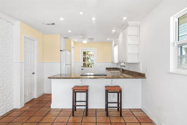 Interior, Kitchen, Recessed Lighting