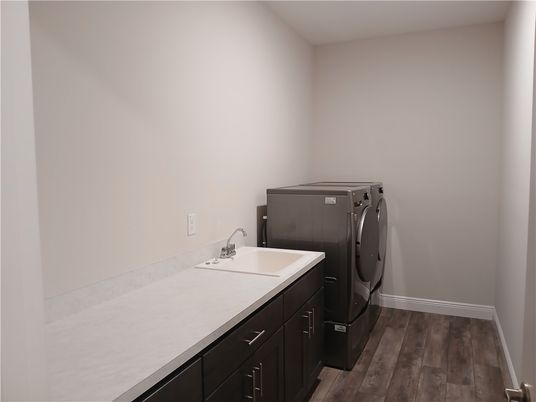 Interior, Washer, Wood Texture Flooring