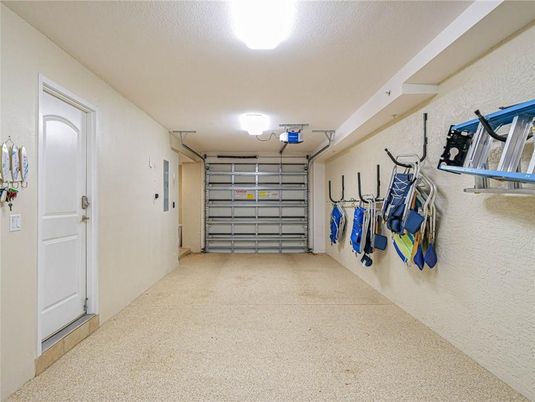 Garage, Interior
