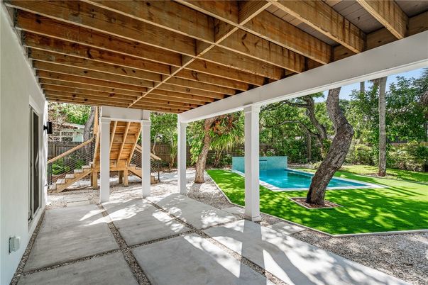 Exterior, Pool