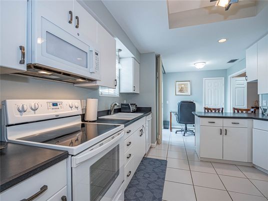 Interior, Kitchen, Recessed Lighting