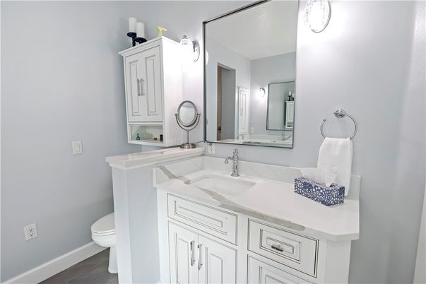 Bathroom, Dual Sink Vanities, Interior