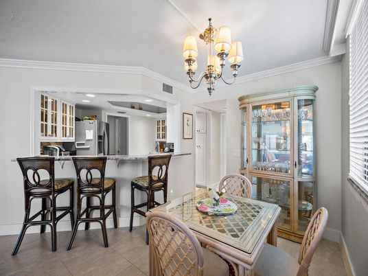 Chandelier, Dining room, Interior, Kitchen, Recessed Lighting