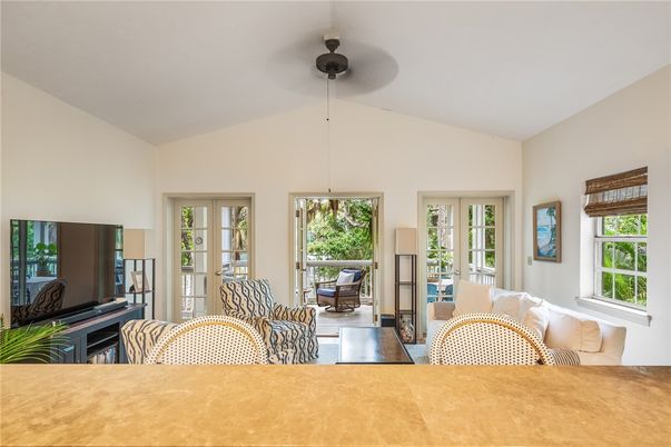 Interior, Living room, Pendant Lights