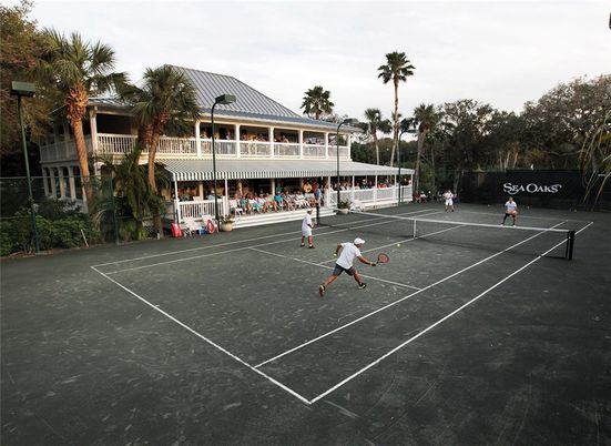 Exterior, Tennis Courts