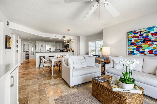 Chandelier, Dining room, Interior, Kitchen, Living room, Pendant Lights, Recessed Lighting, Stainless Steel Appliances