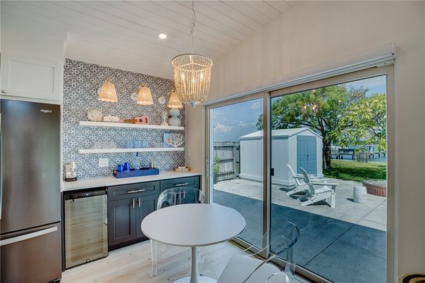 Chandelier, Interior, Recessed Lighting, Wood Texture Flooring