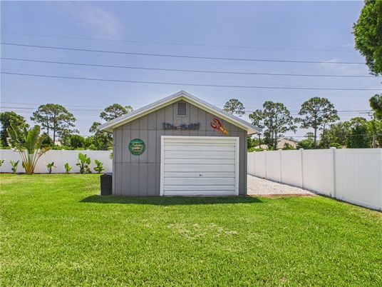 Backyard, Detached Garage, Exterior
