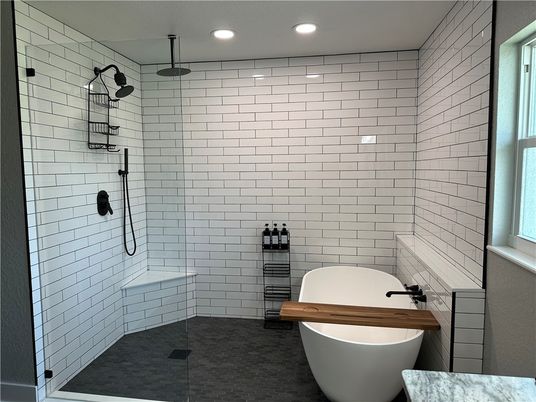 Bathroom, Free Standing Baths, Interior, Recessed Lighting