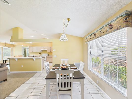 Dining room, Interior, Kitchen, Pendant Lights, Recessed Lighting