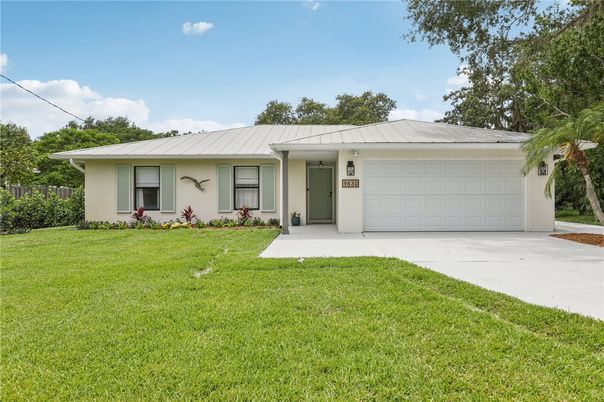 Attached, Backyard, Exterior, Facade, Ranch
