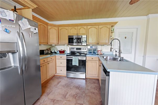 Interior, Kitchen, Stainless Steel Appliances