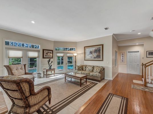 Interior, Living room, Recessed Lighting, Wood Texture Flooring