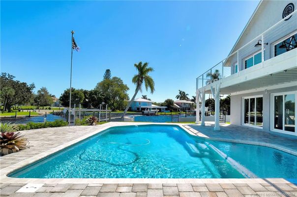 Exterior, Pool, Water