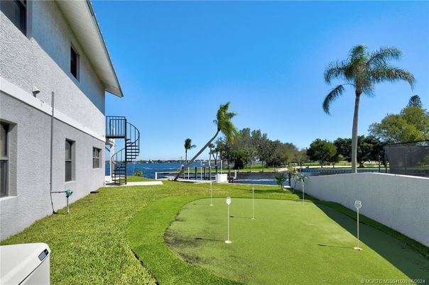 Backyard, Exterior, Water