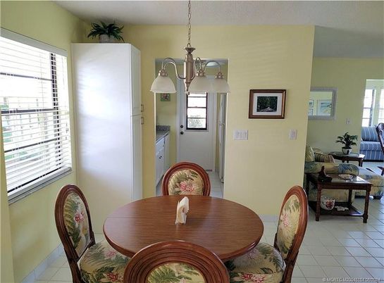 Dining room, Interior, Living room, Pendant Lights