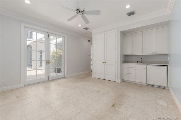 Empty room, Interior, Kitchen, Recessed Lighting