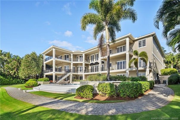 Backyard, Exterior, Facade, Condo Building