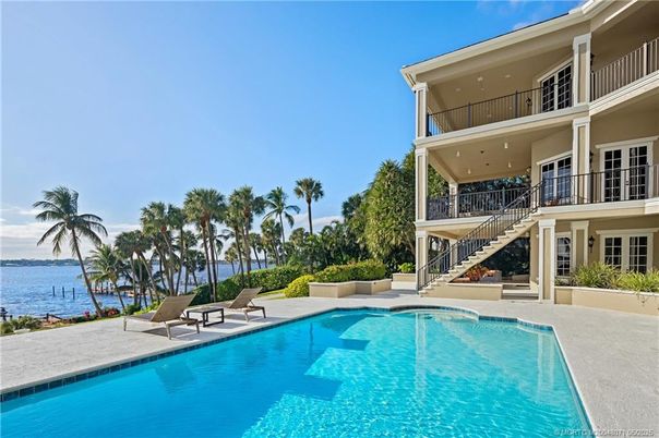 Exterior, Pool, Water