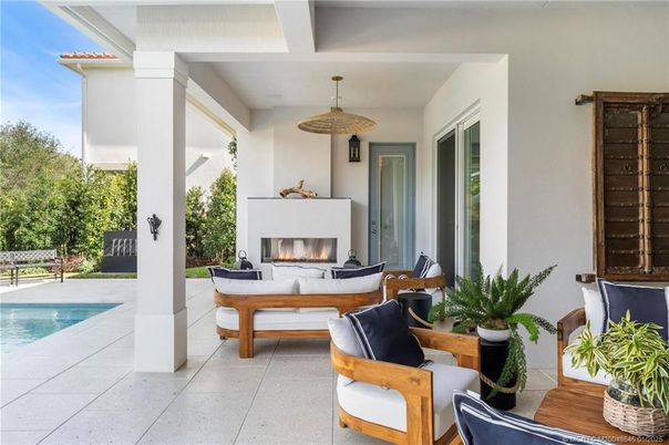 Exterior, Fireplace, Pool