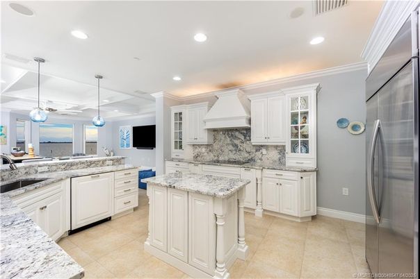 Interior, Kitchen, Pendant Lights, Recessed Lighting, Stainless Steel Appliances