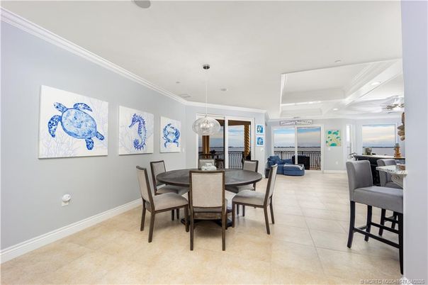 Dining room, Interior, Pendant Lights