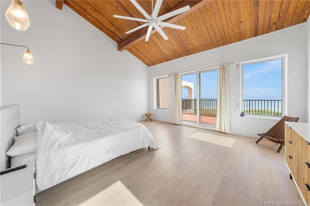 Bedroom, Interior, Wooden Beams, Wooden Ceilings, Wood Texture Flooring