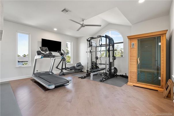 Fitness Equipment, Interior, Recessed Lighting, Wood Texture Flooring