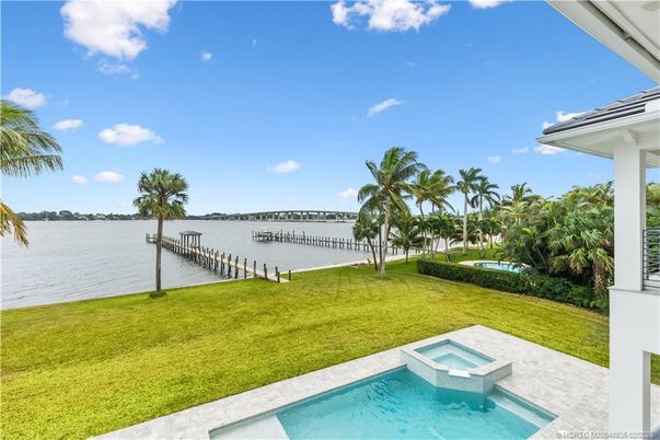 Exterior, Lake, Pool, Water
