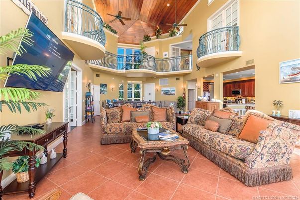 Interior, Living room, Recessed Lighting, Wooden Ceilings