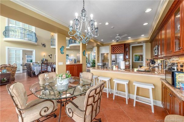 Chandelier, Dining room, Interior, Kitchen, Living room, Recessed Lighting