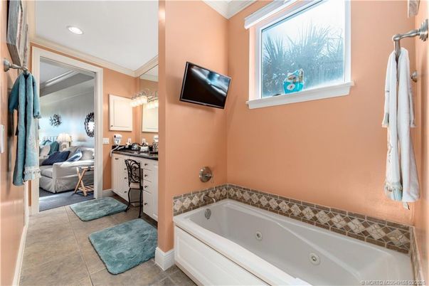 Bathroom, Bedroom, Interior, Recessed Lighting