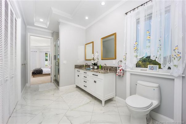 Bathroom, Interior, Marble, Recessed Lighting