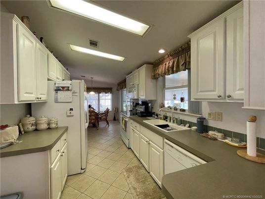 Chandelier, Dining room, Interior, Kitchen, Pendant Lights, Recessed Lighting