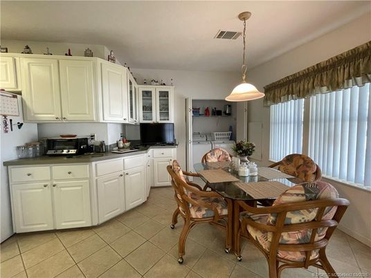 Dining room, Interior, Kitchen, Pendant Lights