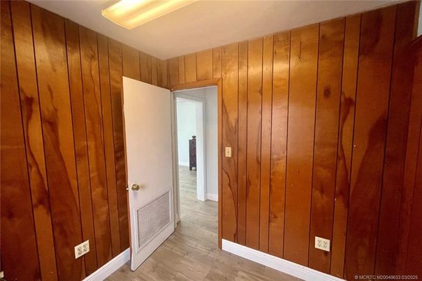Empty room, Interior, Wood Texture Flooring, Wooden Walls