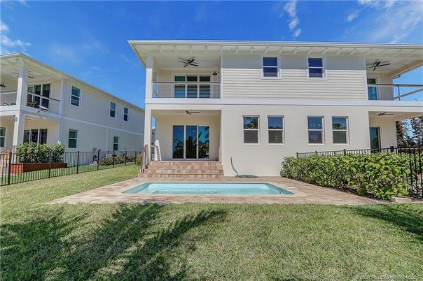 Backyard, Exterior, Pool