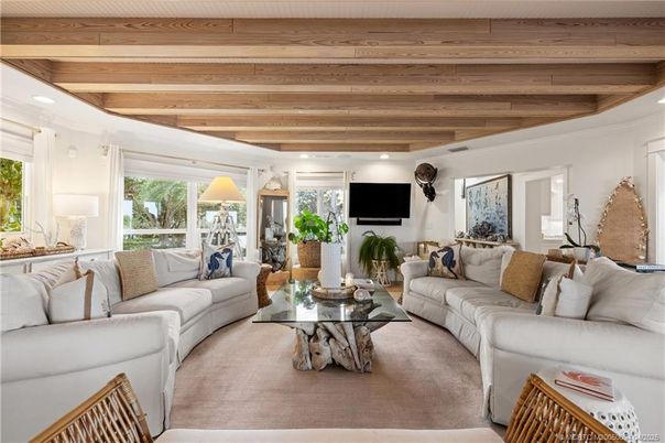 Interior, Living room, Recessed Lighting, Wooden Beams, Wooden Ceilings