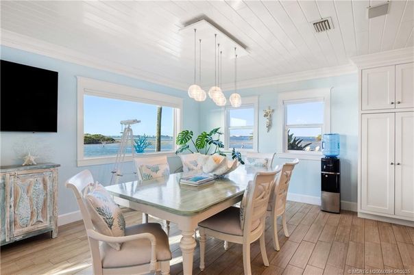 Dining room, Interior, Pendant Lights, Water, Wood Texture Flooring