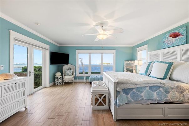 Bedroom, Interior, Water, Wood Texture Flooring