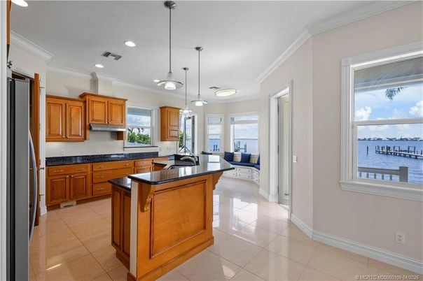 Interior, Kitchen, Pendant Lights, Recessed Lighting, Water