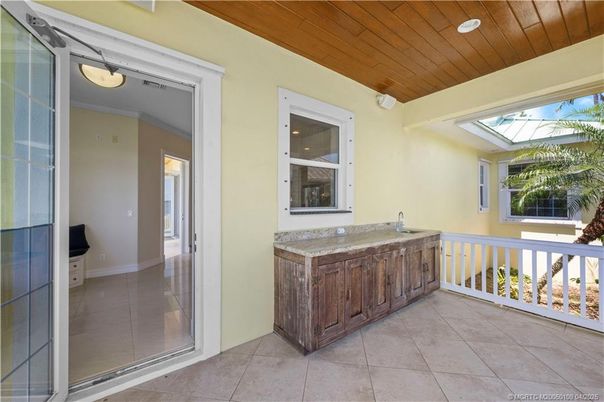 Bathroom, Interior, Wooden Ceilings