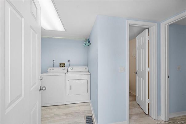 Interior, Utility Closets, Washer, Wood Texture Flooring