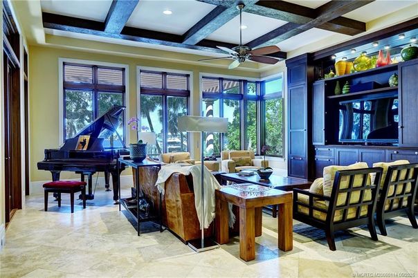 Interior, Living room, Piano, Recessed Lighting, Wooden Beams