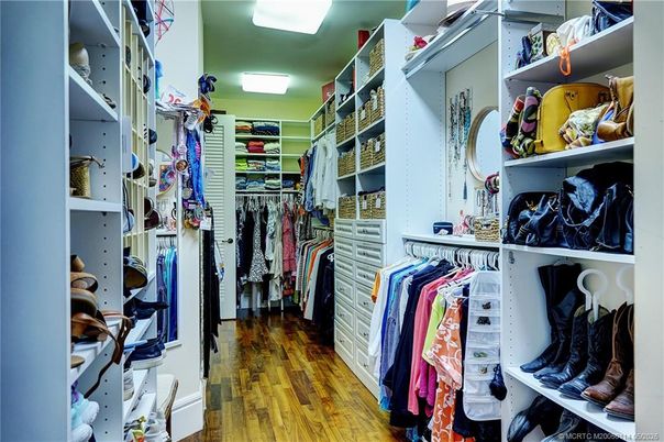 Interior, Walk-in Closets, Wood Texture Flooring