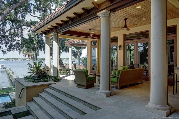 Exterior, Water