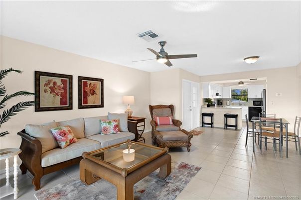 Dining room, Interior, Kitchen, Living room