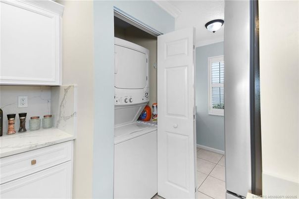 Interior, Marble Walls, Utility Closets, Washer
