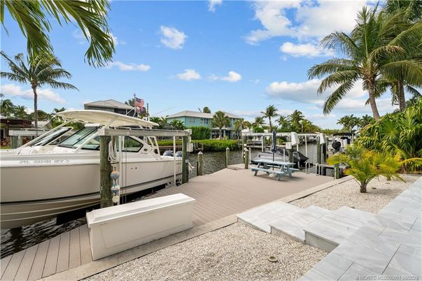 Exterior, Hot Tub